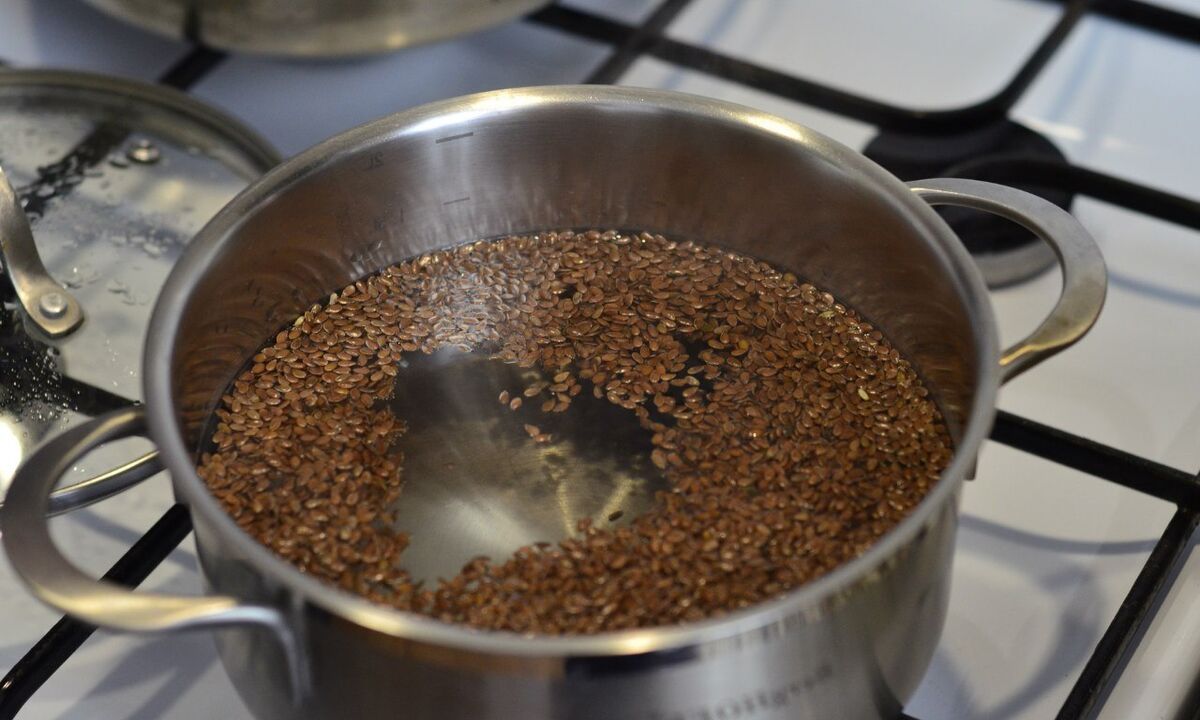 One of the ways to eat flaxseed is through a decoction